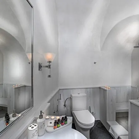 Otel Aigialos Luxury Traditional Settlement Fira (Santorini)