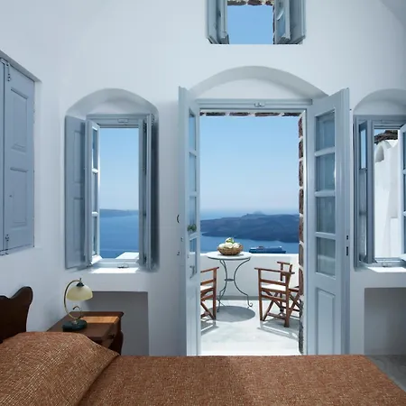 Aigialos Luxury Traditional Settlement Hotel Firá