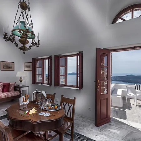 Aigialos Luxury Traditional Settlement 5* Fíra