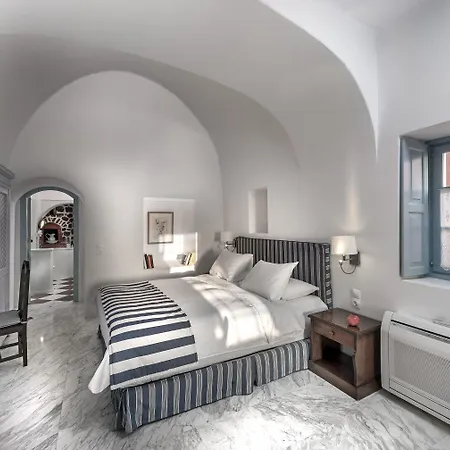 Aigialos Luxury Traditional Settlement 5* Fíra