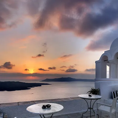 Aigialos Luxury Traditional Settlement Fira (Santorini)