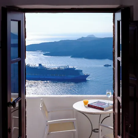 Aigialos Luxury Traditional Settlement 5* Fira (Santorini)