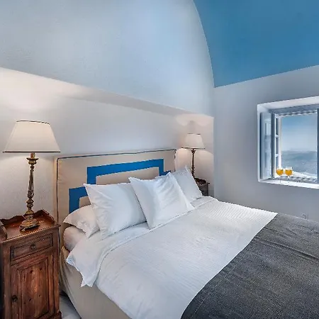 Aigialos Luxury Traditional Settlement 5* Firá