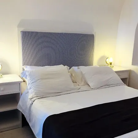Hotel Aigialos Luxury Traditional Settlement Firá