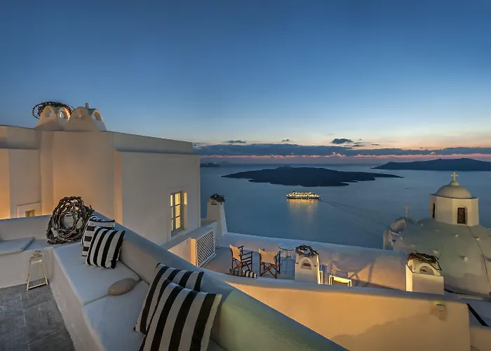 Aigialos Luxury Traditional Settlement Fira (Santorini)