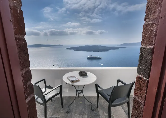 Aigialos Luxury Traditional Settlement Fira (Santorini)