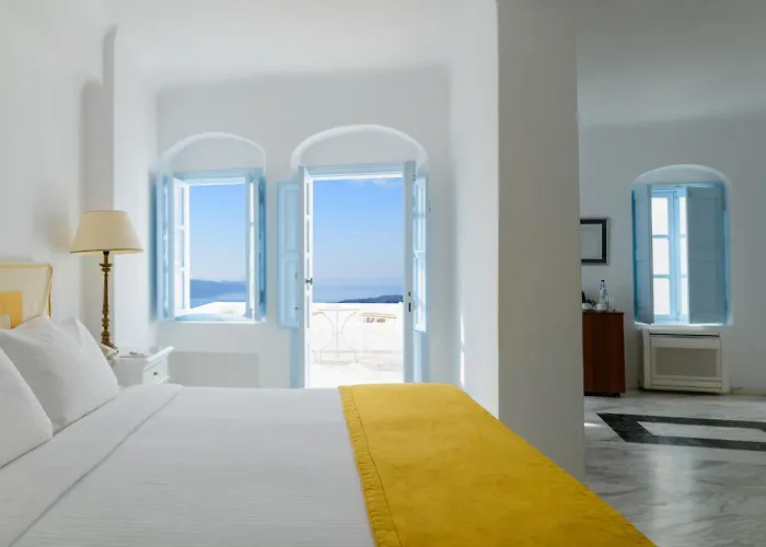 Aigialos Luxury Traditional Settlement Fira (Santorini)