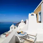 Hotell Aigialos Luxury Traditional Settlement