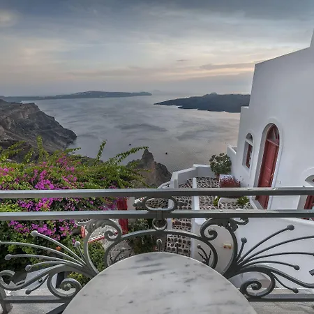Aigialos Luxury Traditional Settlement Hotell 5*