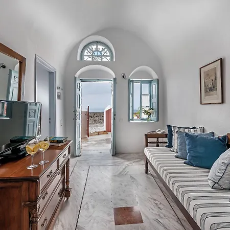 Hotell Aigialos Luxury Traditional Settlement